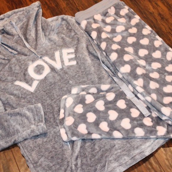 2/$40 🏷 Denver Hayes Plush Lounge Set Size M - Picture 4 of 4